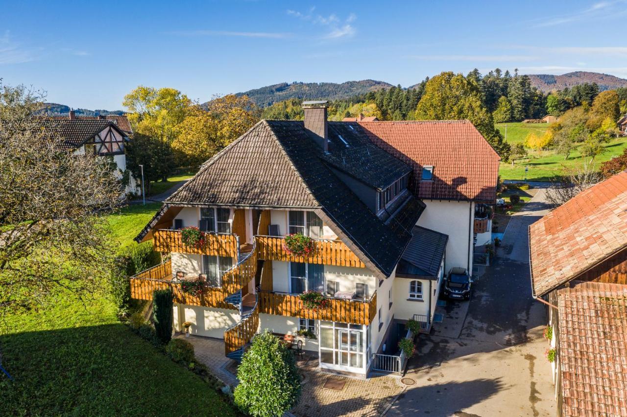 Hotel-Restaurant Sennhuette Im Herzen Des Suedschwarzwalds Kleines Wiesental Zewnętrze zdjęcie